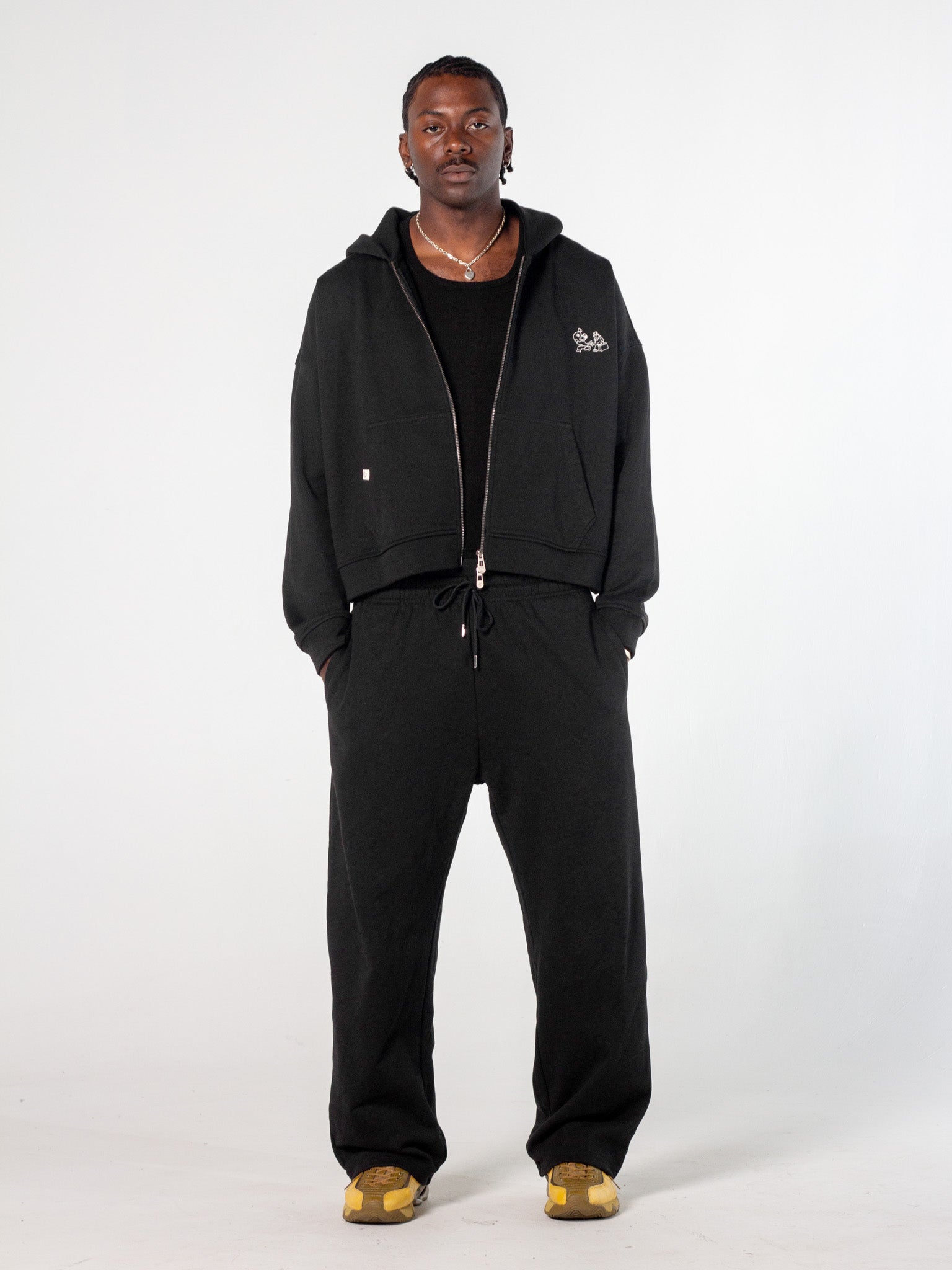 CHANCE ENCOUNTER ZIP UP - BLACK-Fineriform