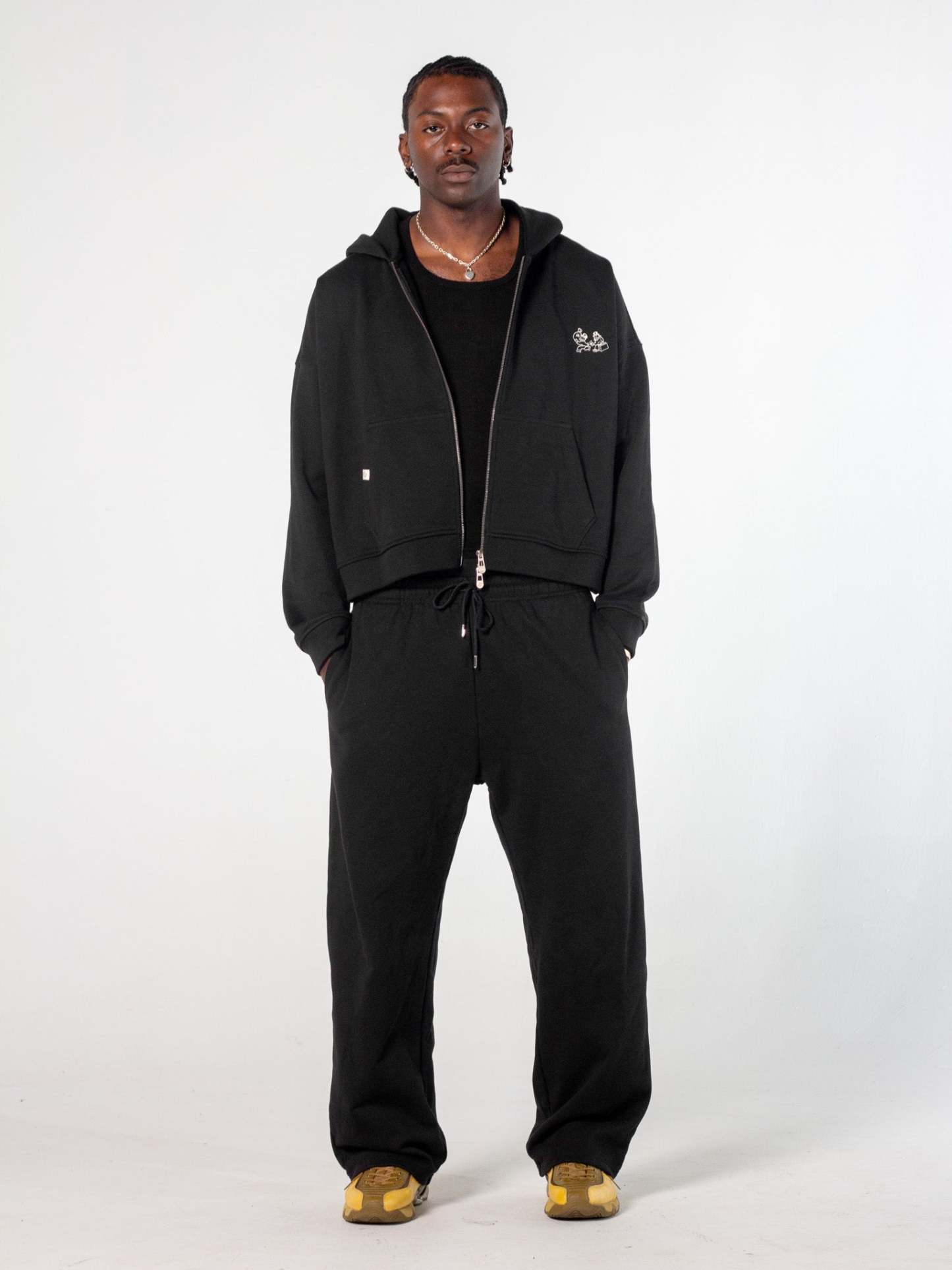 CHANCE ENCOUNTER ZIP UP - BLACK-Fineriform