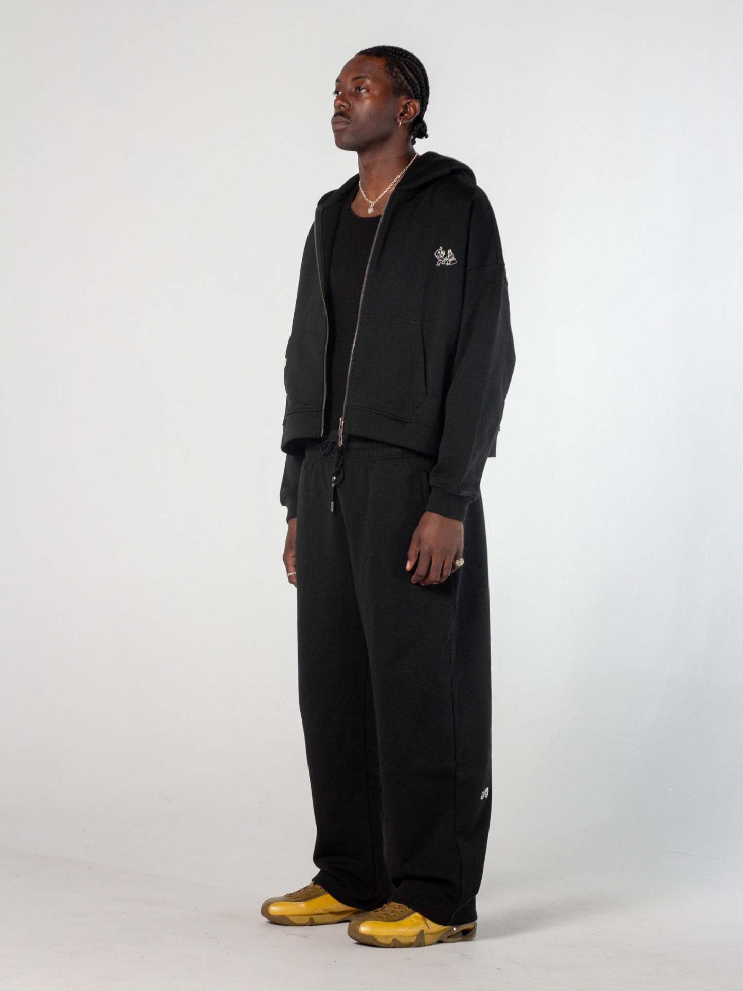 CHANCE ENCOUNTER ZIP UP - BLACK-Fineriform