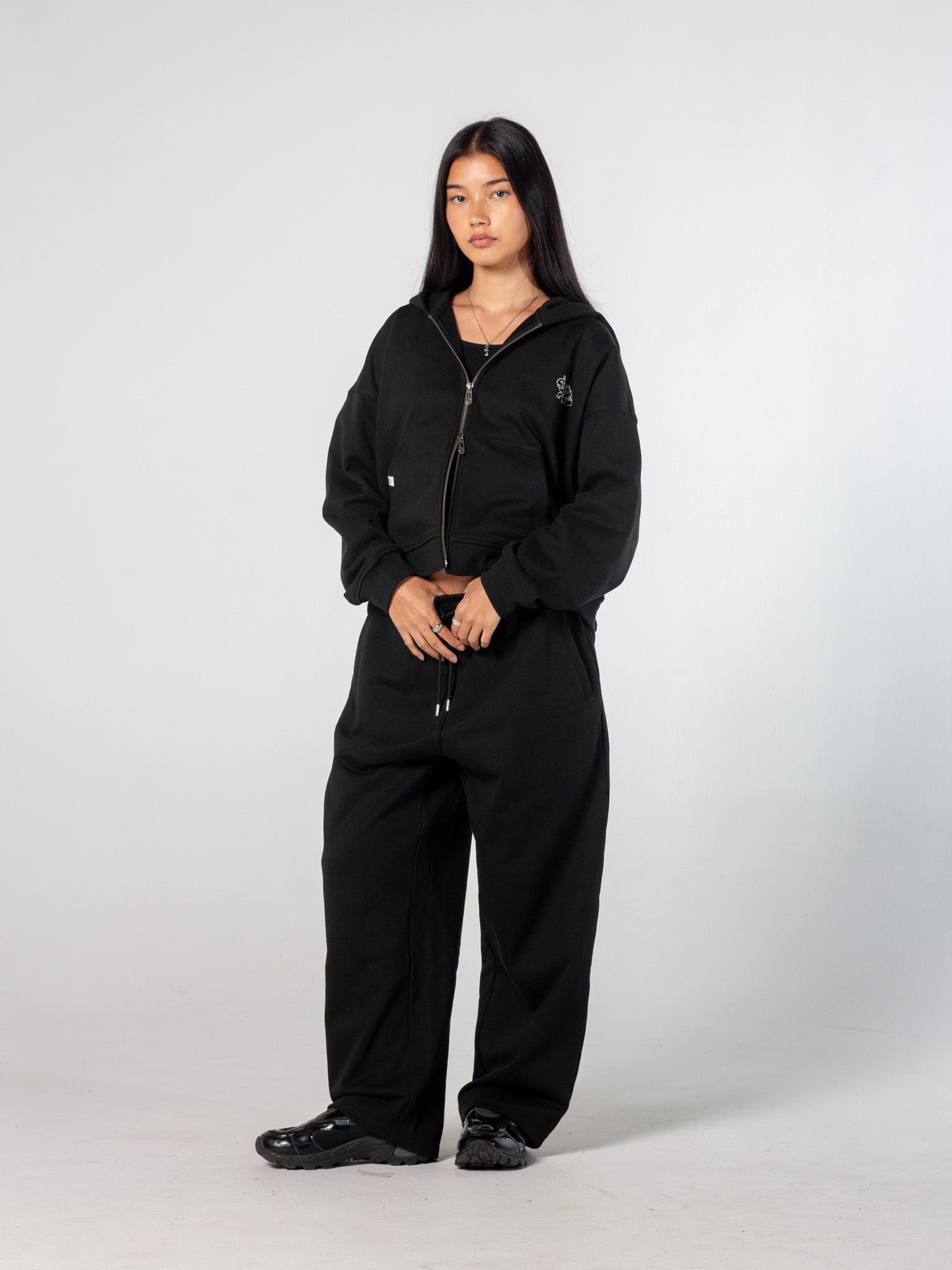 CHANCE ENCOUNTER ZIP UP - BLACK-Fineriform
