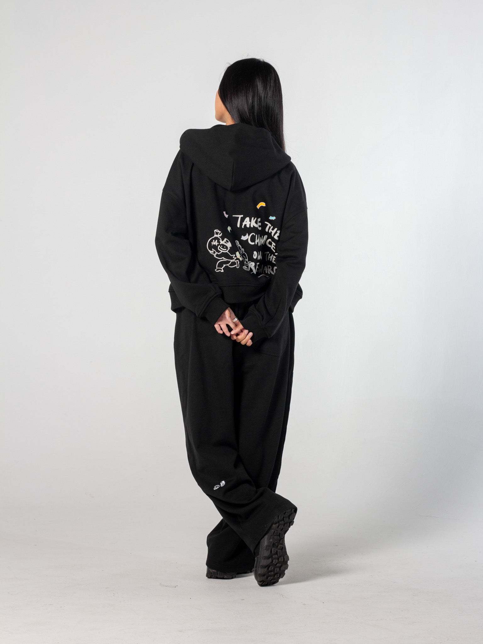 CHANCE ENCOUNTER ZIP UP - BLACK-Fineriform