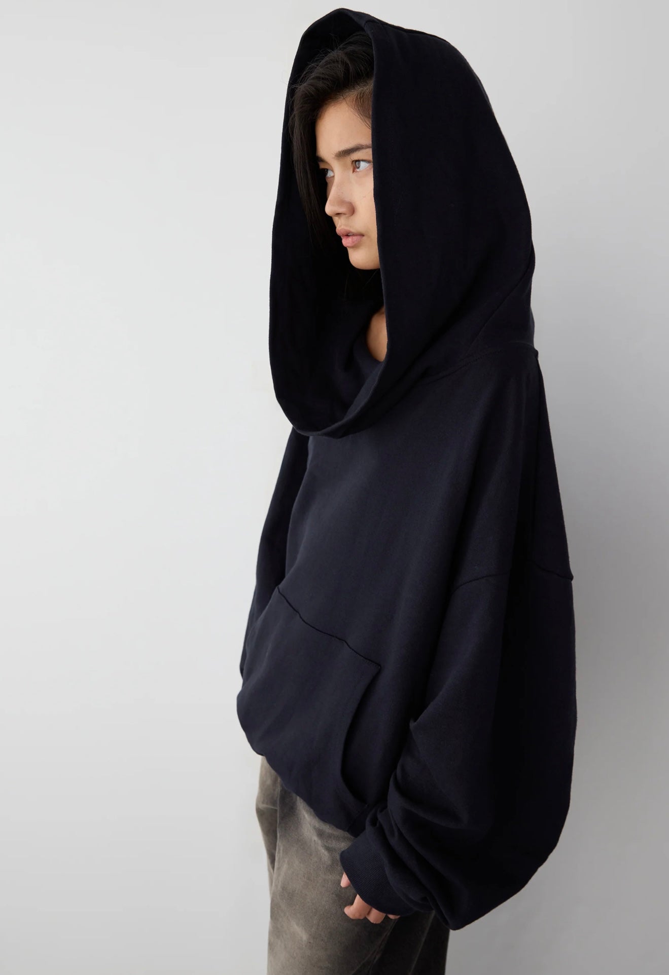 off-shoulder hoodie-Fineriform