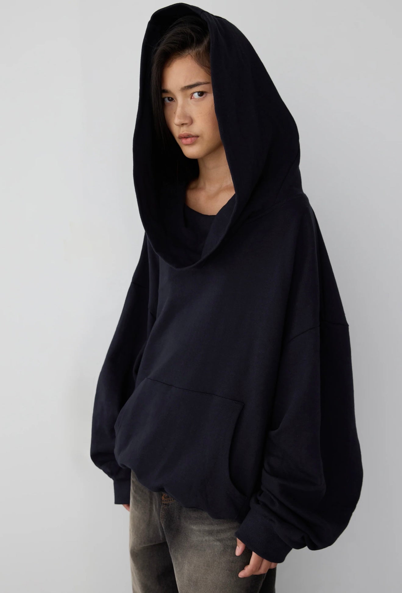off-shoulder hoodie-Fineriform