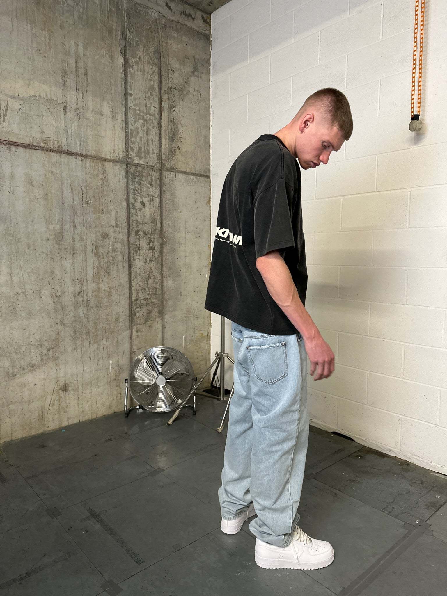 STONEWASHED UNIFORM TEE-Fineriform