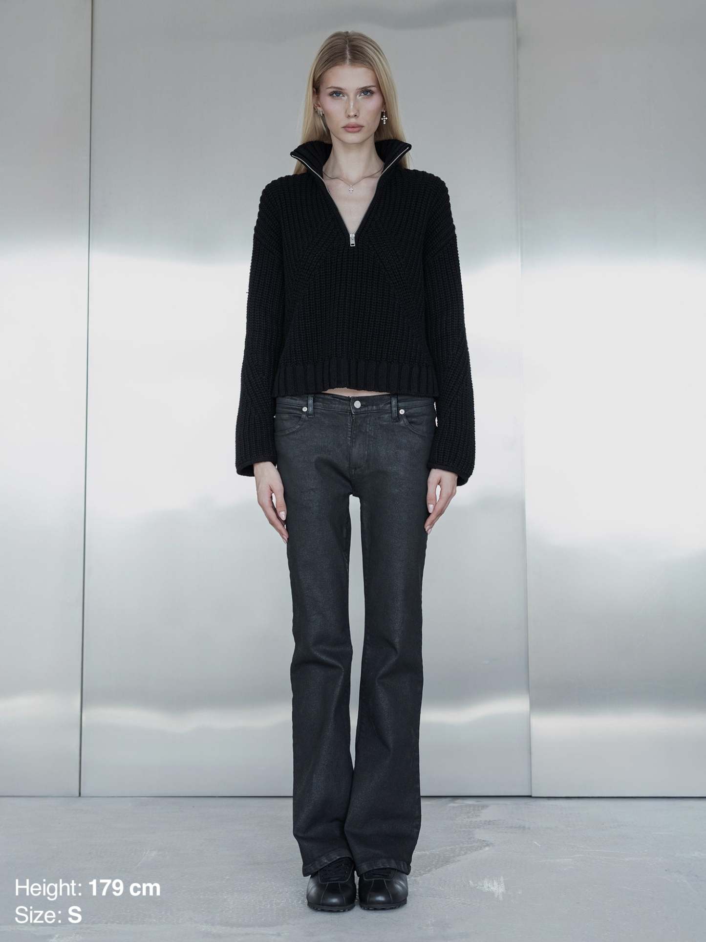 QUARTER ZIP - BLACK-Fineriform