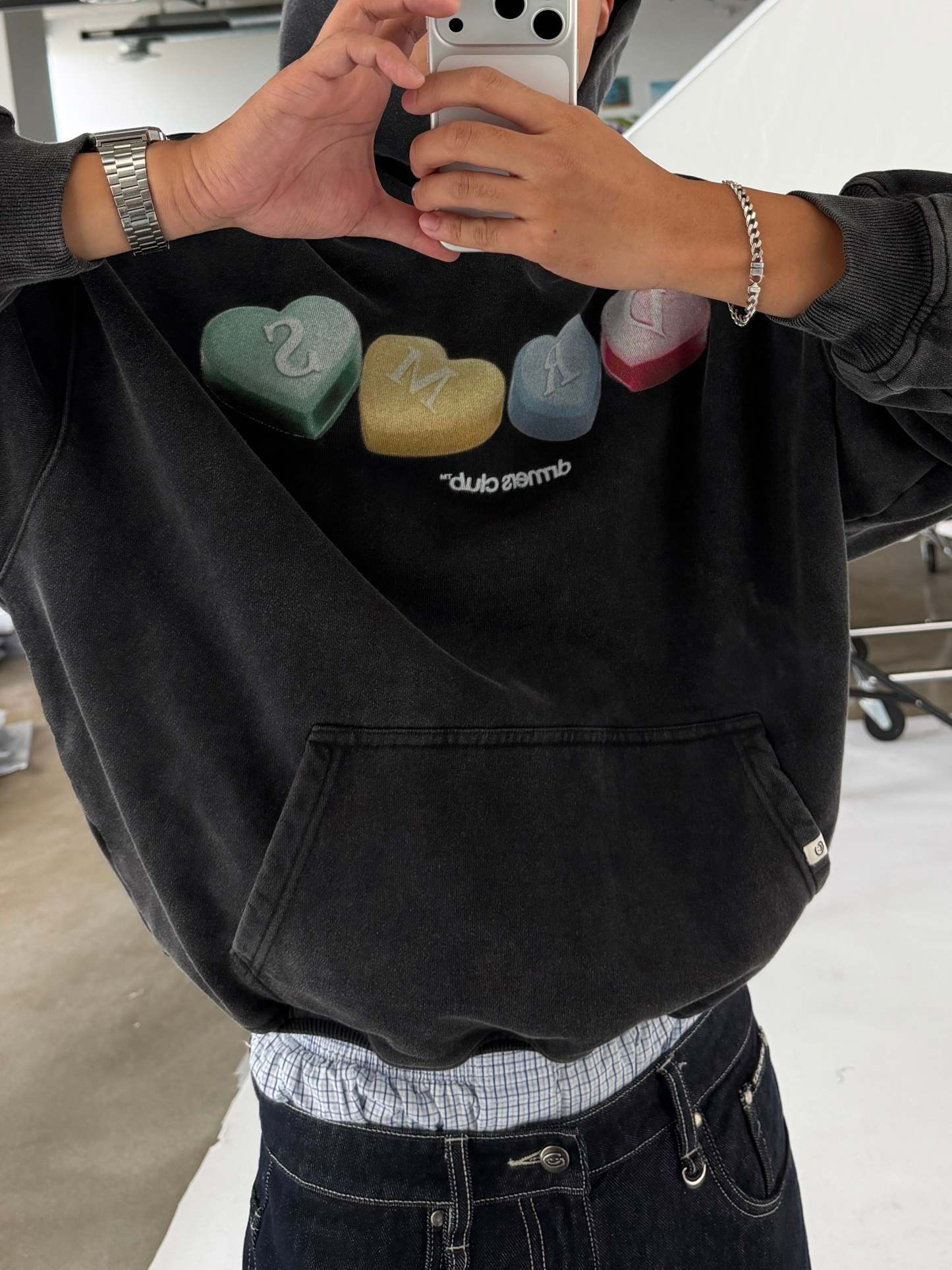 CANDY HEARTS HOODIE - VINTAGE BLACK-Fineriform