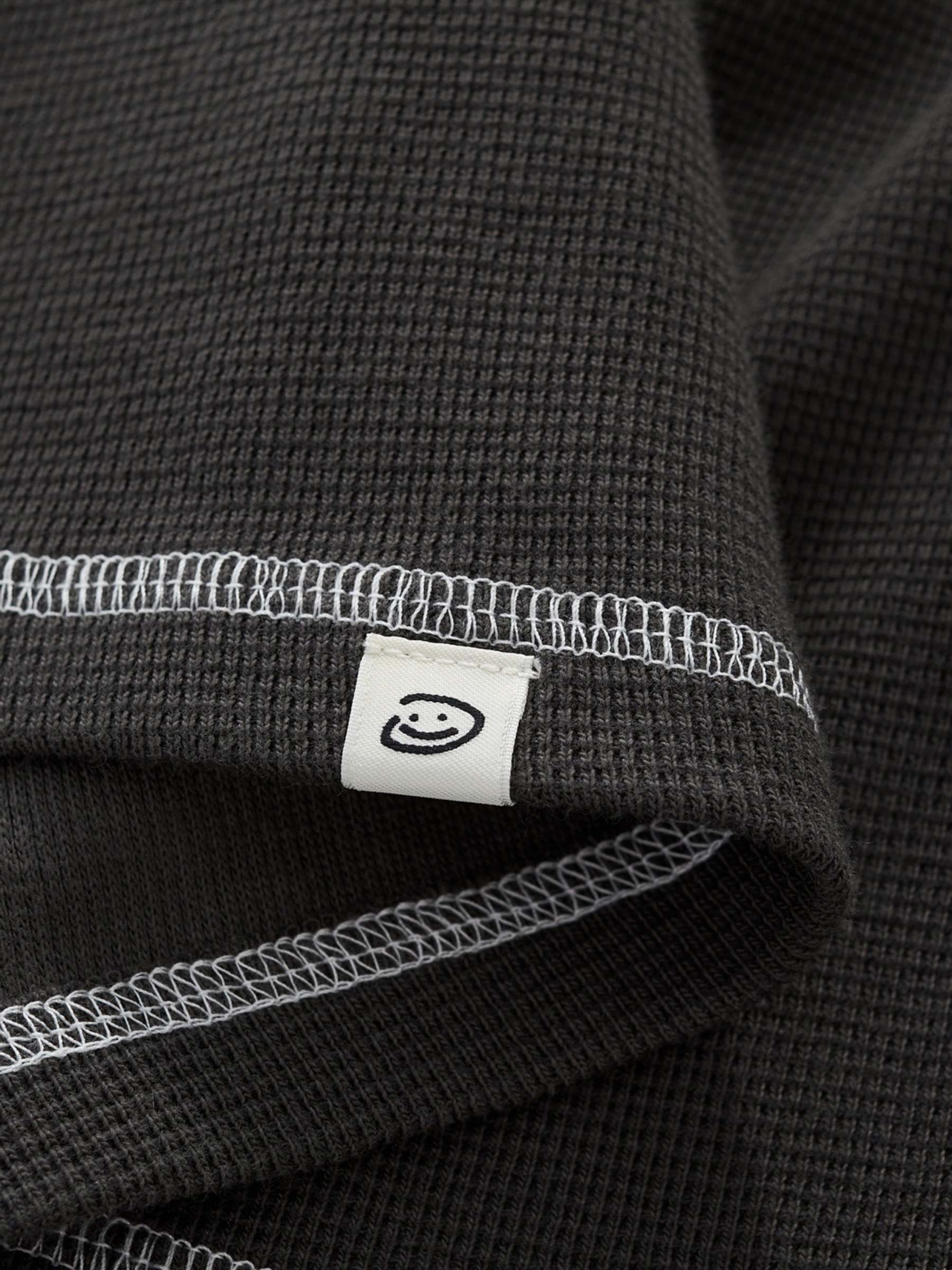 SMILEY WAFFLE LONG SLEEVE TEE - MIDNIGHT CHARCOAL-Fineriform