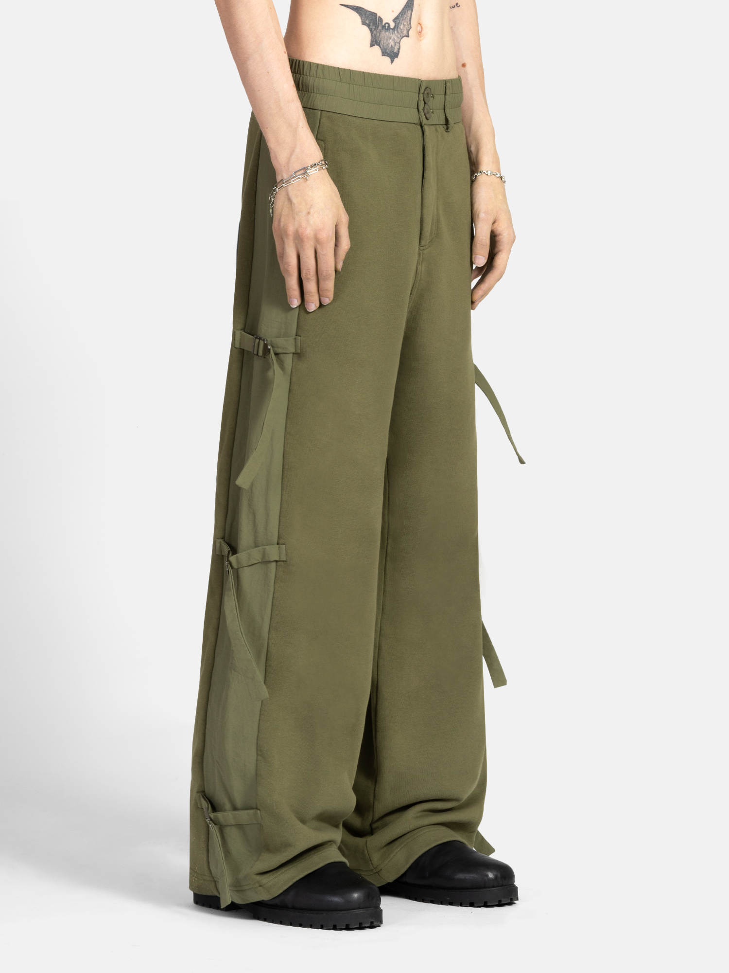 BATTLE SWEATPANTS - GREEN-Fineriform