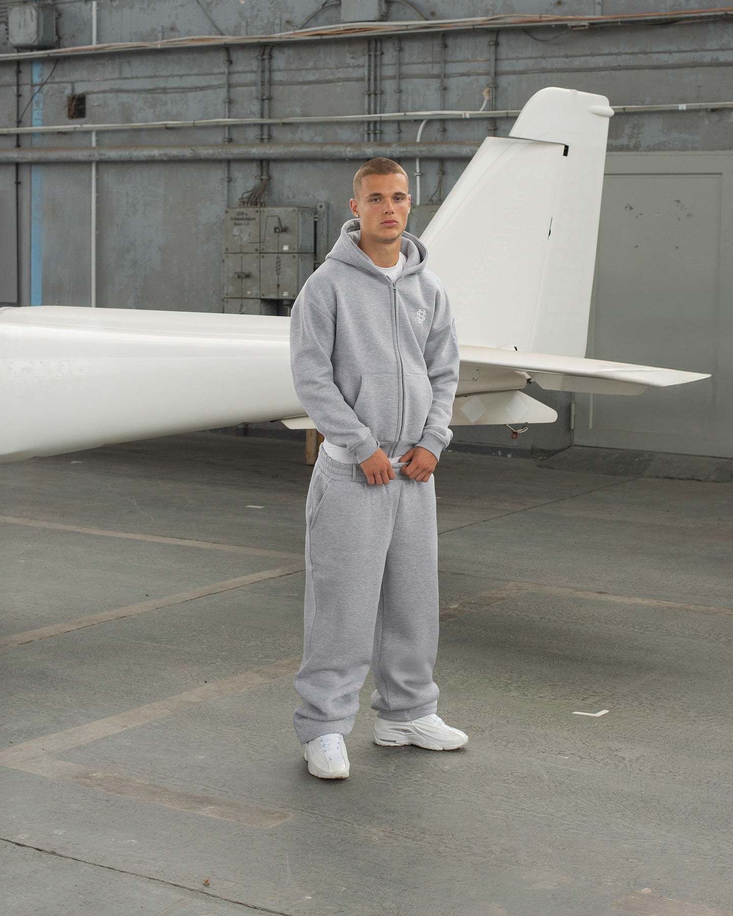 GREY ZIPPER-Fineriform