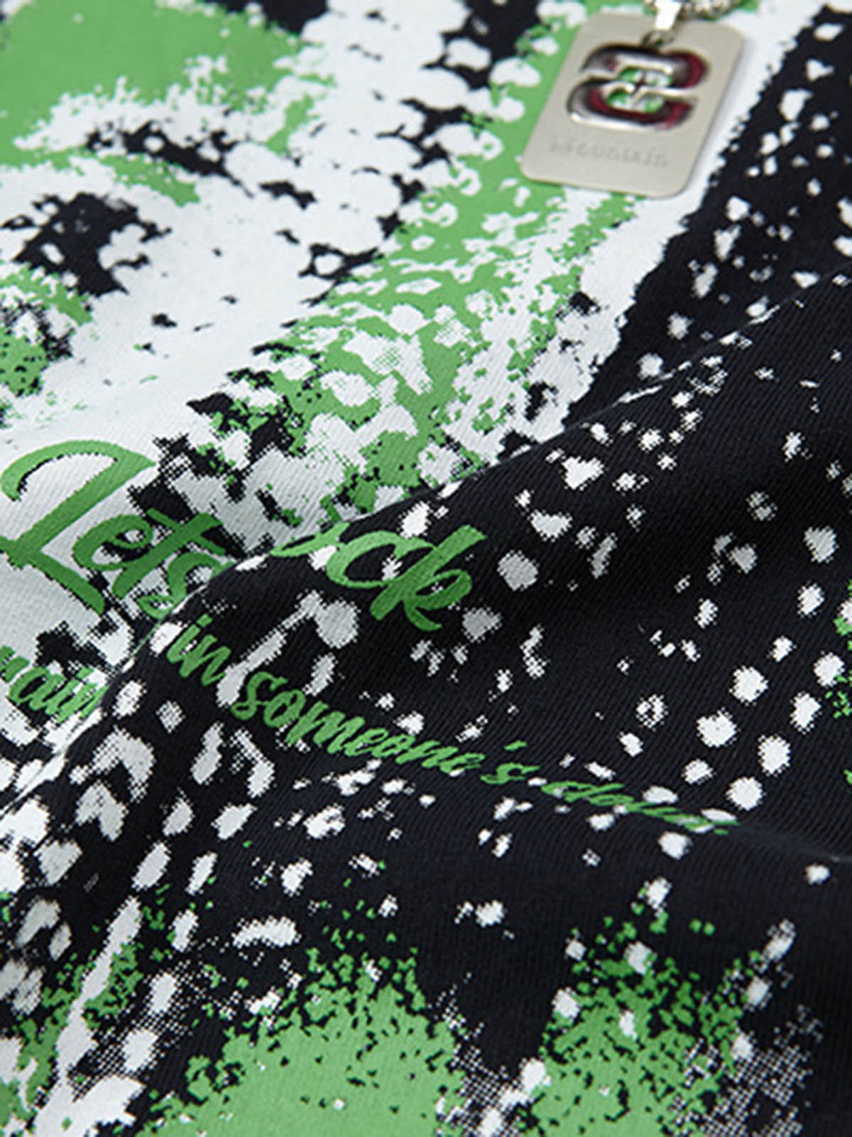 Street Graphic Spray Print Necklace T-Shirt-Fineriform