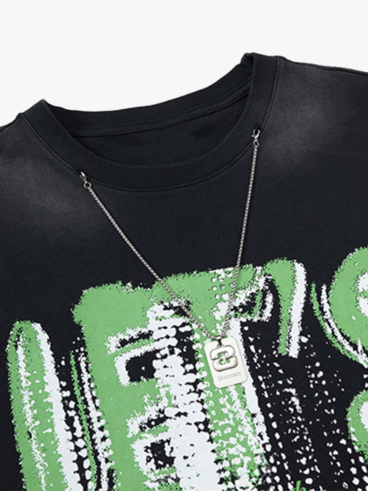Street Graphic Spray Print Necklace T-Shirt-Fineriform
