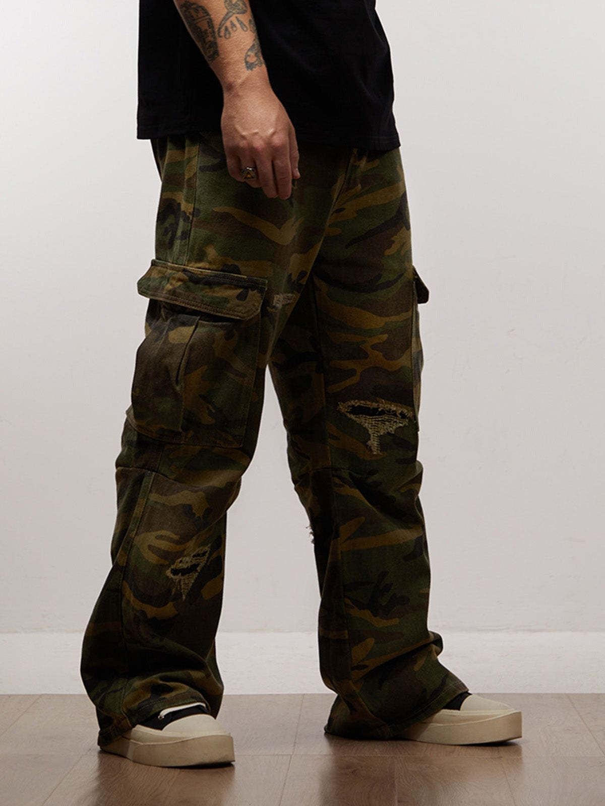 Woven Ripped Camouflage Flared Cargo Pants - 2410-Fineriform
