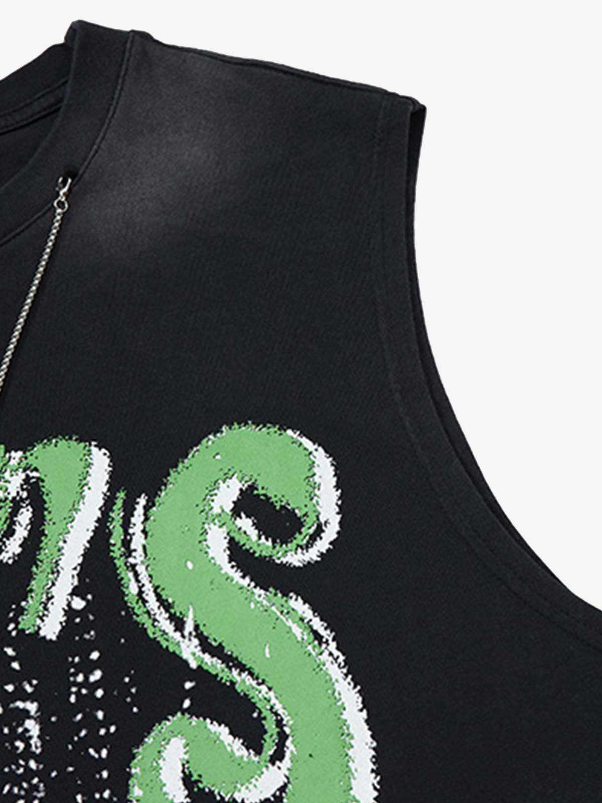 Street Graphic Spray Print Necklace T-Shirt-Fineriform