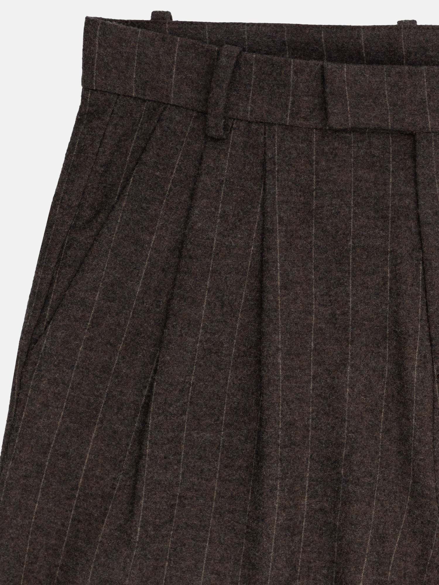 PINSTRIPE PLEATED PANTS - BROWN-Fineriform