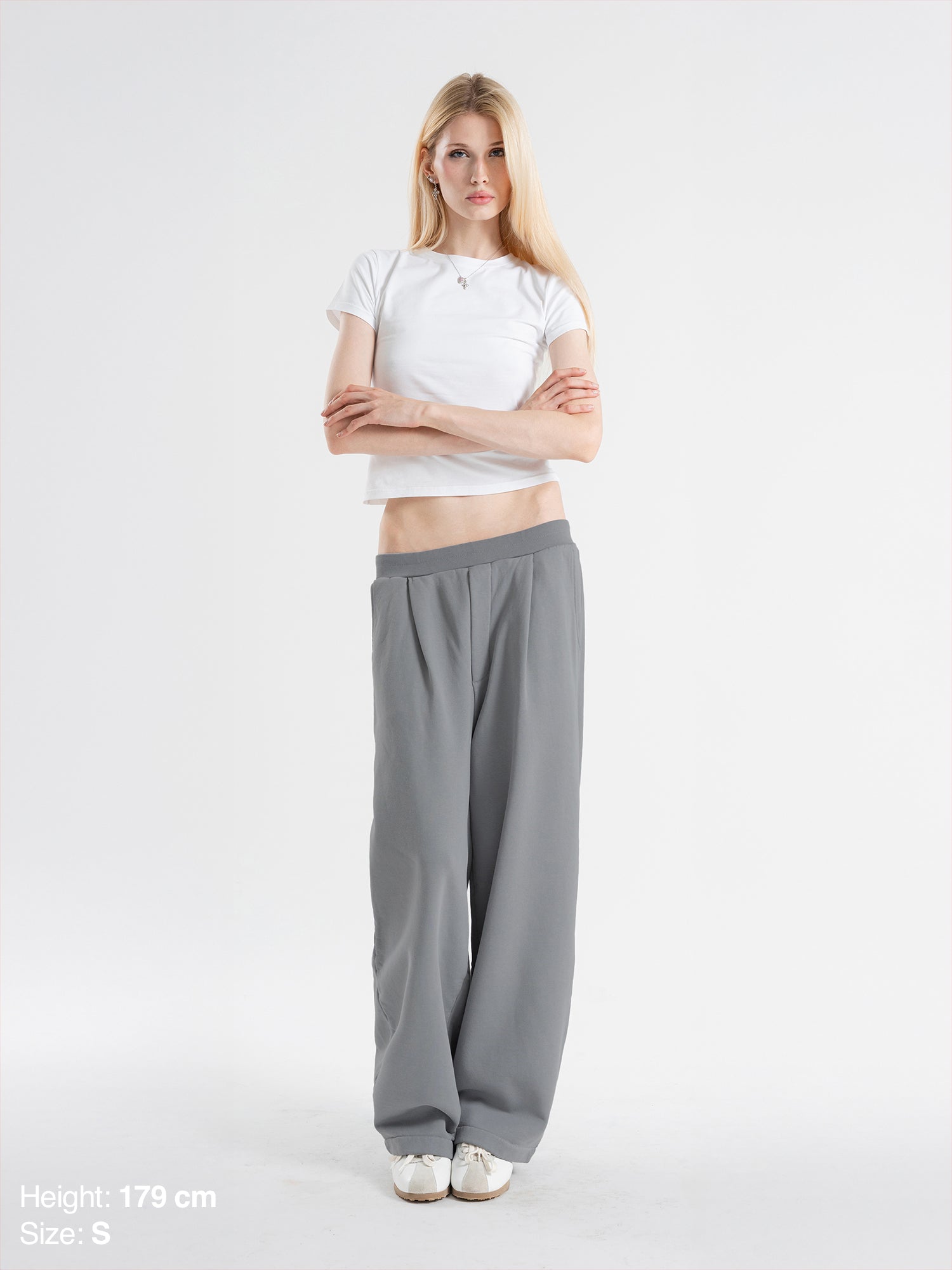 PLEATED SWEATPANTS - GRAY-Fineriform