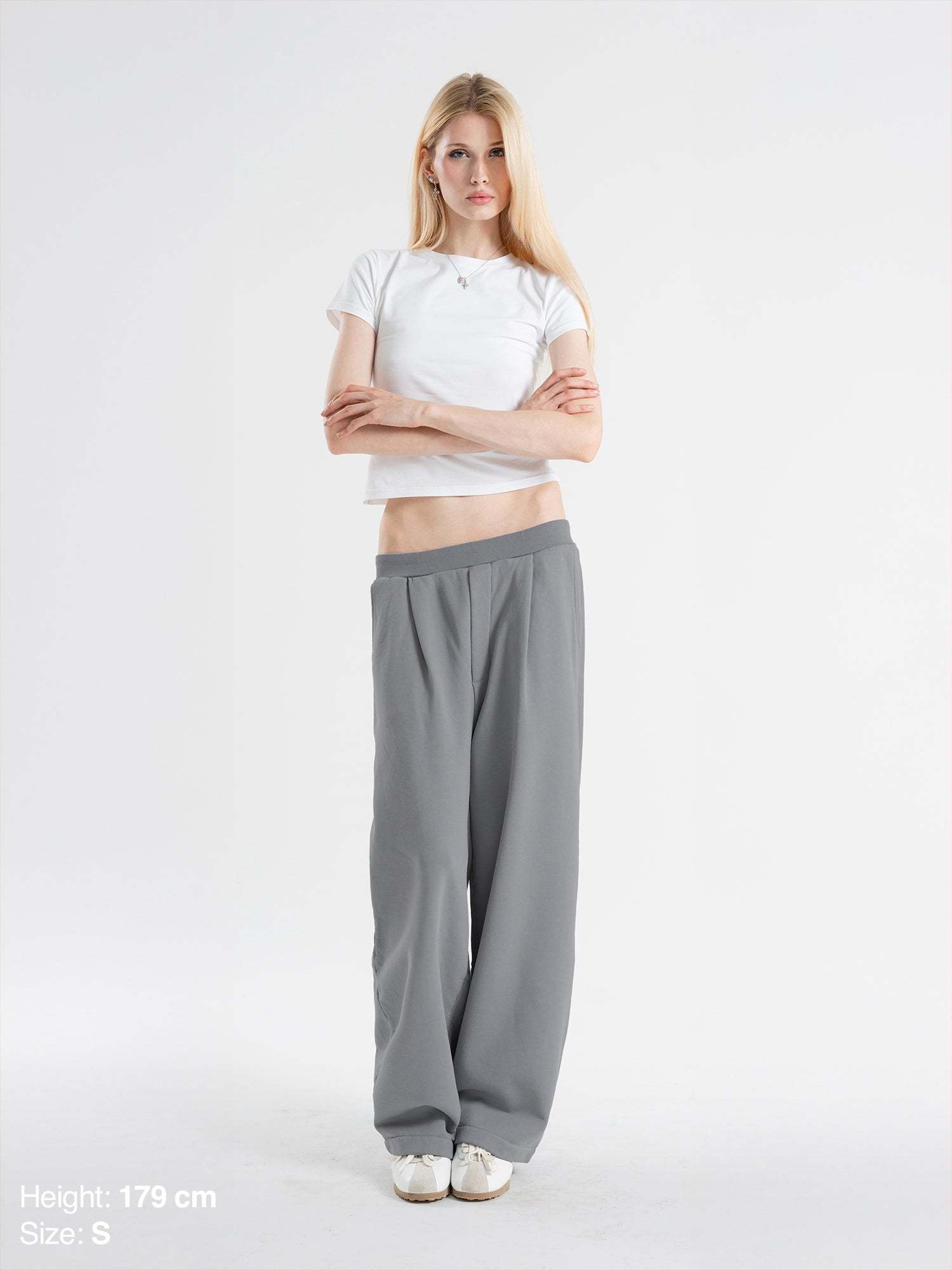 PLEATED SWEATPANTS - GRAY-Fineriform