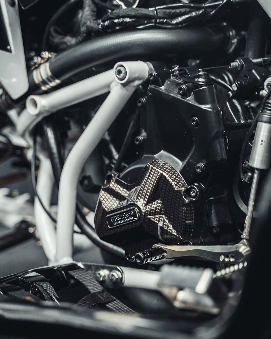 BMW S1000R - Mad Man Mechanics