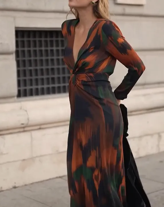 Lucia V-neck printed dress