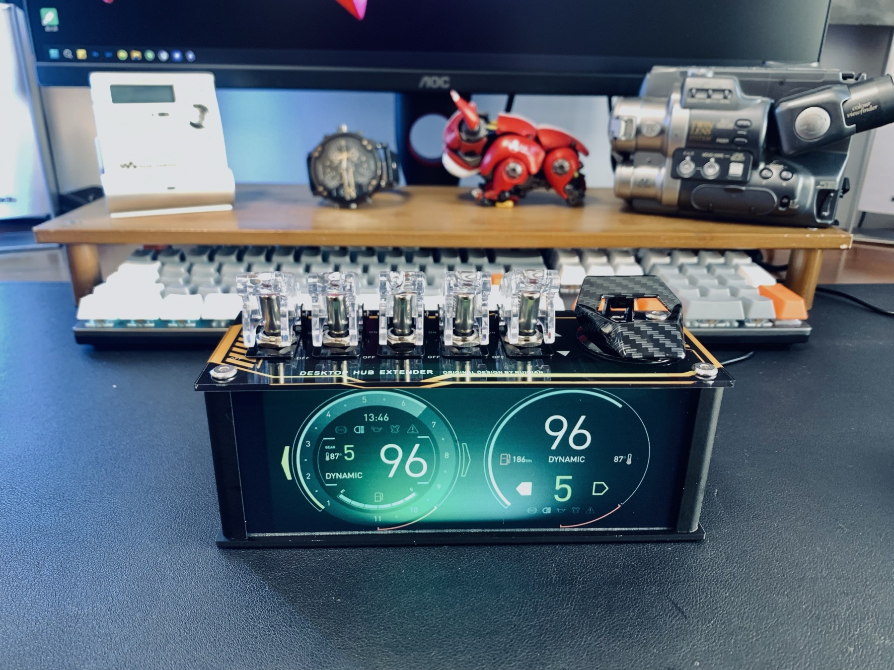 Table setup, USB blockchain docking station, hub extender, computer atmosphere light