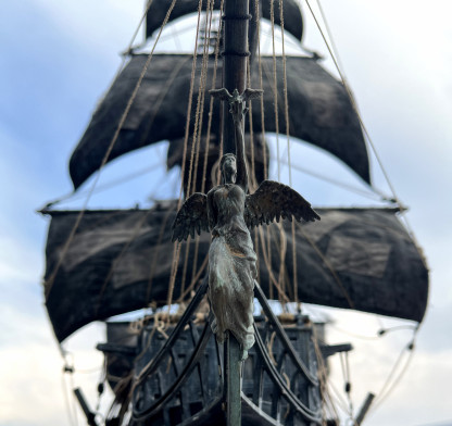 Caribbean pirate Black Pearl wooden sailboat model, DIY crafts