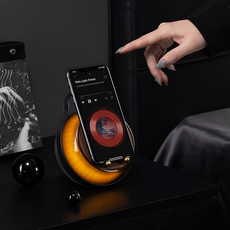 Desktop Bluetooth sensor speaker, mobile phone stand amplification speaker, birthday gift