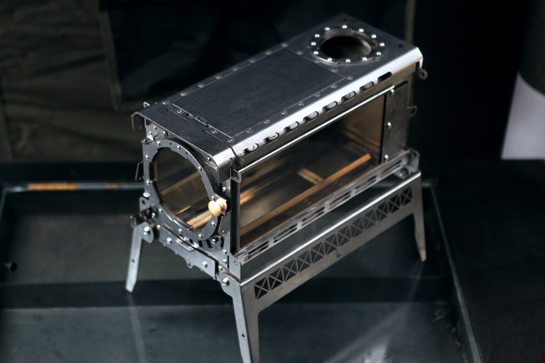 Stainless steel outdoor wood stove, barbecue, picnic, tent stove