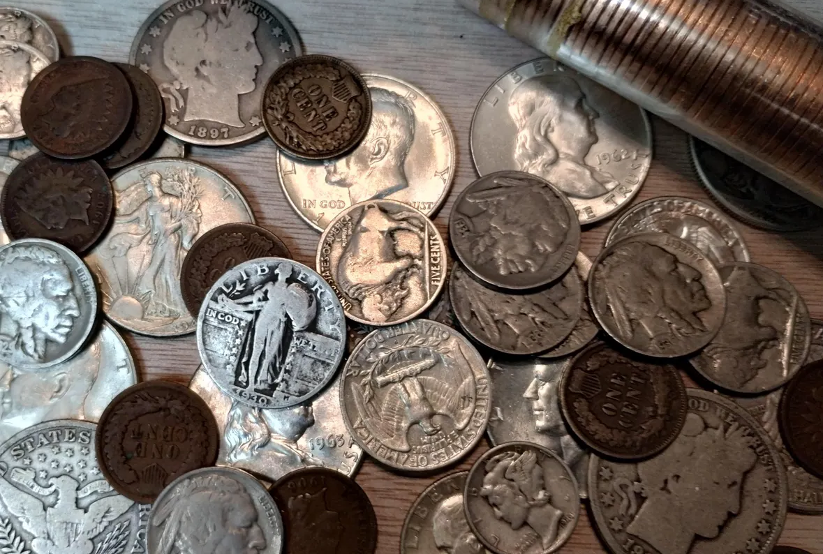 Cigar Box Mixed U.S. Coin Lot (Vintage) | LIQUIDATION SALE | Cigar Box Coin Estate Sale