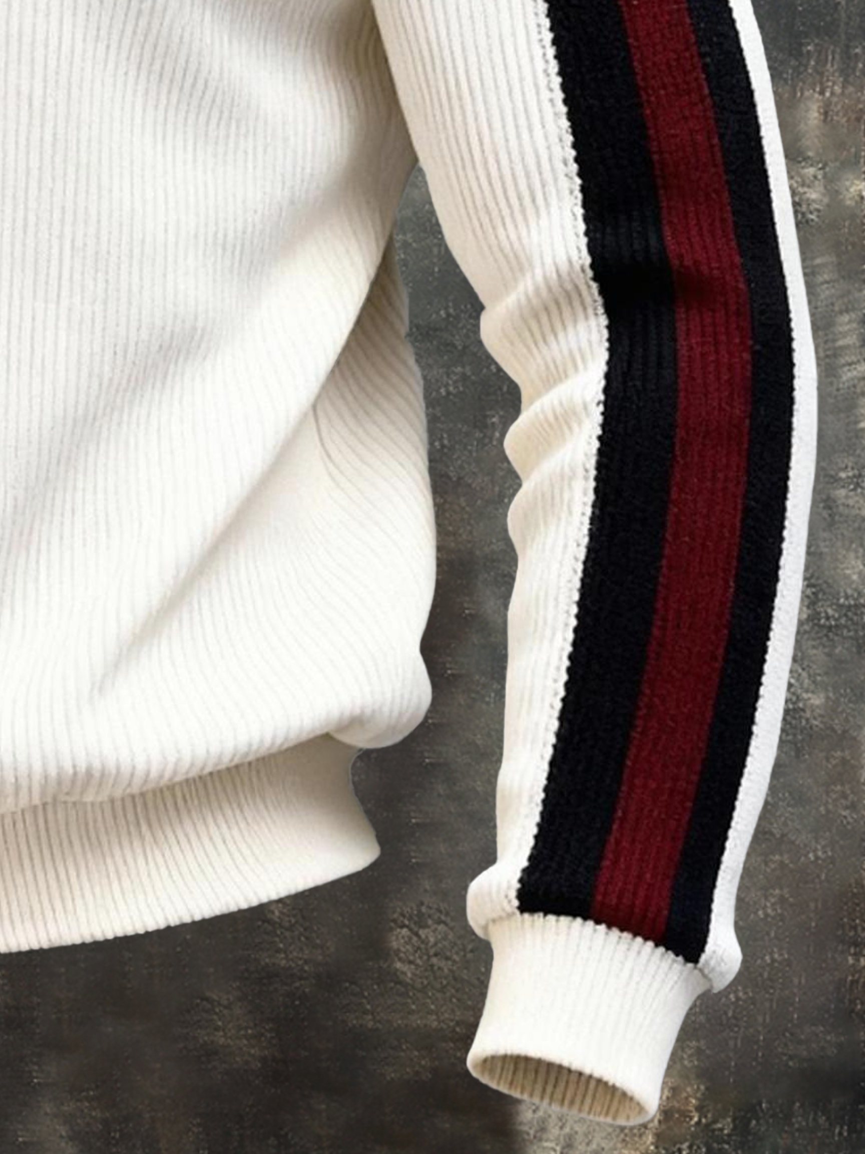 Men's Vintage-Style Color-Block Crewneck Sweatshirt