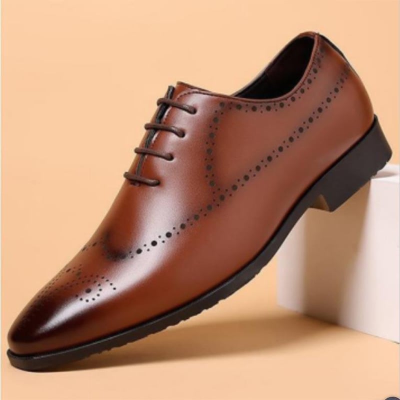 Men's Versatile Set Of Toe Carved Business Casual Leather Shoes