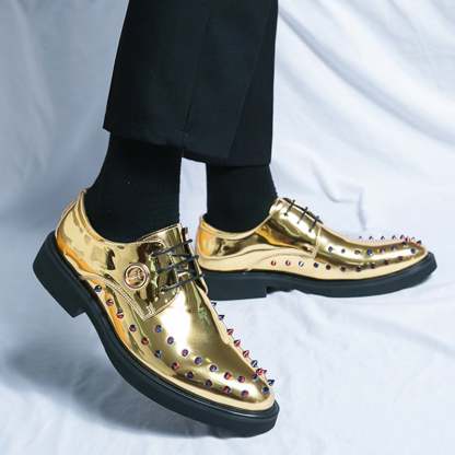 Fashionable And Personalized Rivet Design Comfortable Leather Shoes