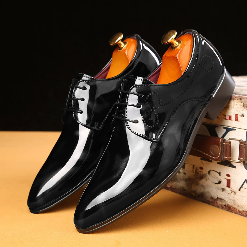 Men's Versatile Toe Toe Glossy Business Casual Leather Shoes