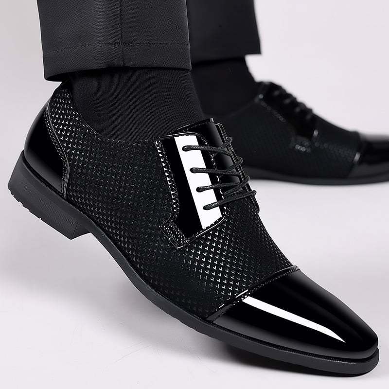 Men's Versatile Toe Toe Glossy Business Casual Leather Shoes