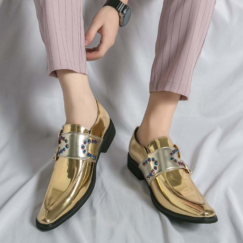 Men's British Business Pointed Toe Casual Buckle Leather Shoes