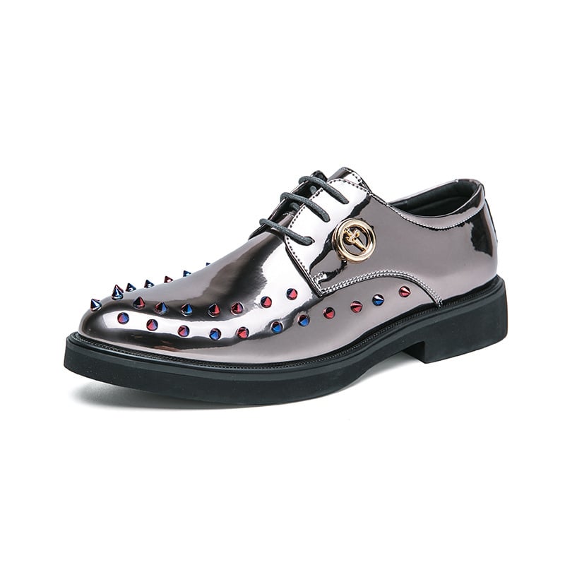 Fashionable And Personalized Rivet Design Comfortable Leather Shoes