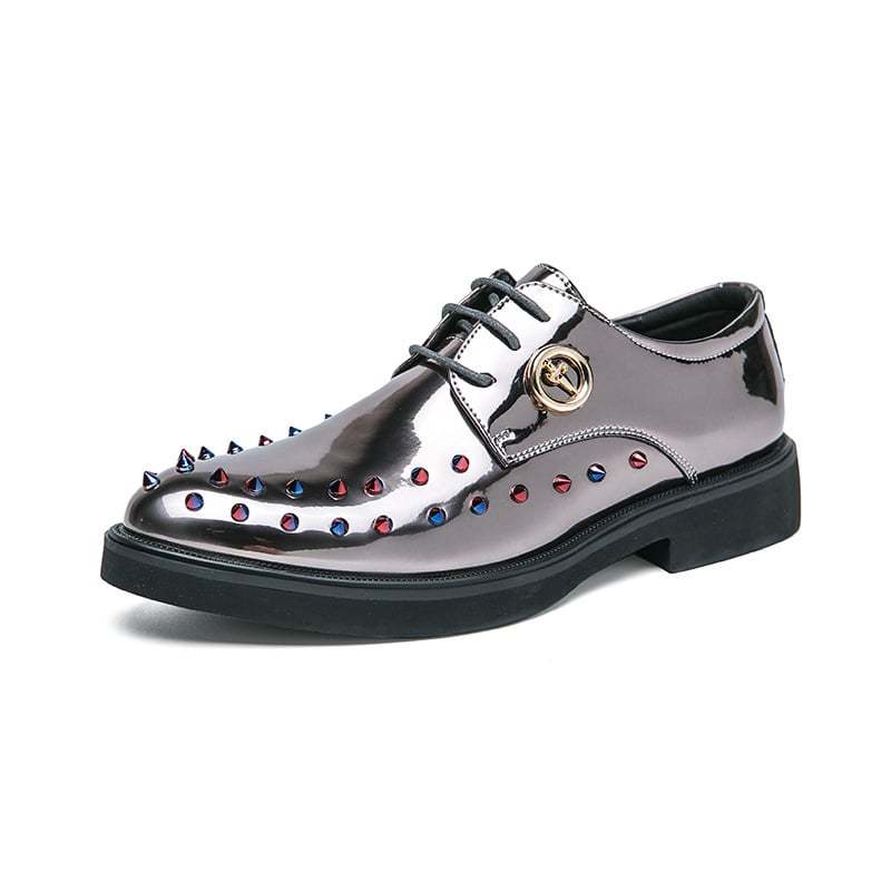 Fashionable And Personalized Rivet Design Comfortable Leather Shoes
