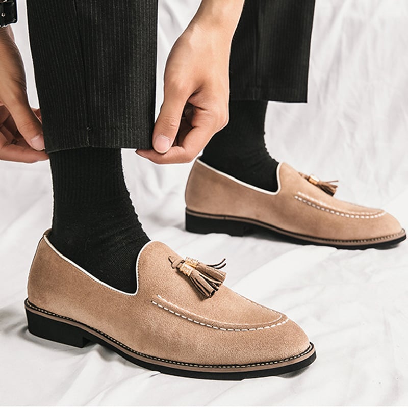 Fashionable And Comfortable Casual All-Match Suede Tassel Design Casual Leather Shoes