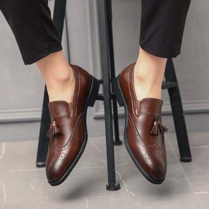 Vintage Carved Business Casual Tassel Leather Shoes