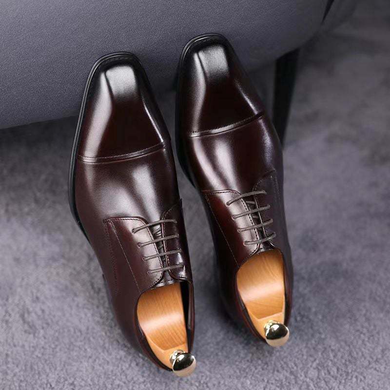 Men's Stylish Stereoscopic Square Toe Patchwork Lace-up Oxford Leather Shoes