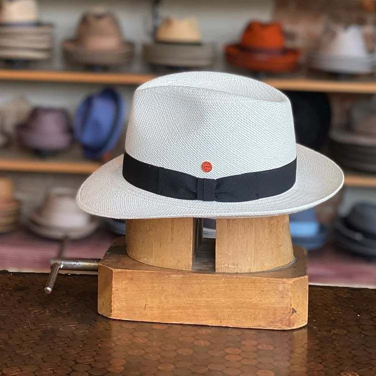 Can be rolls up for packing -Handmade Panama HatAlbenga
