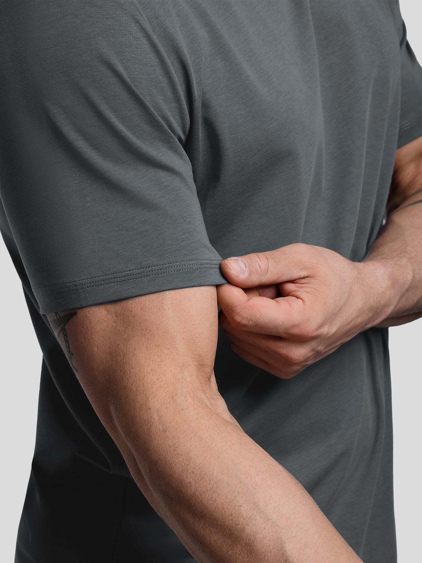 StayCool 2.0 Elongated Tee:Classic Fit