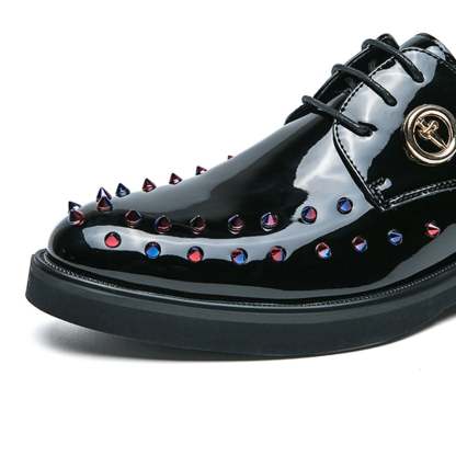 Fashionable And Personalized Rivet Design Comfortable Leather Shoes