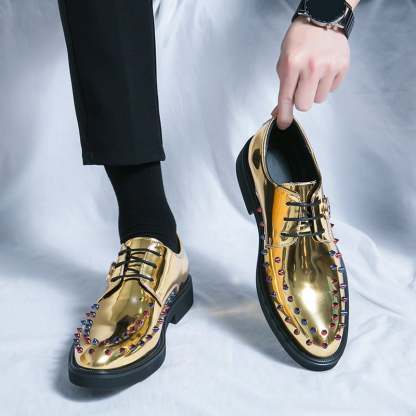 Fashionable And Personalized Rivet Design Comfortable Leather Shoes