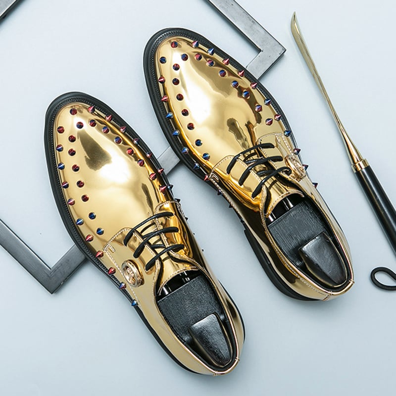 Fashionable And Personalized Rivet Design Comfortable Leather Shoes
