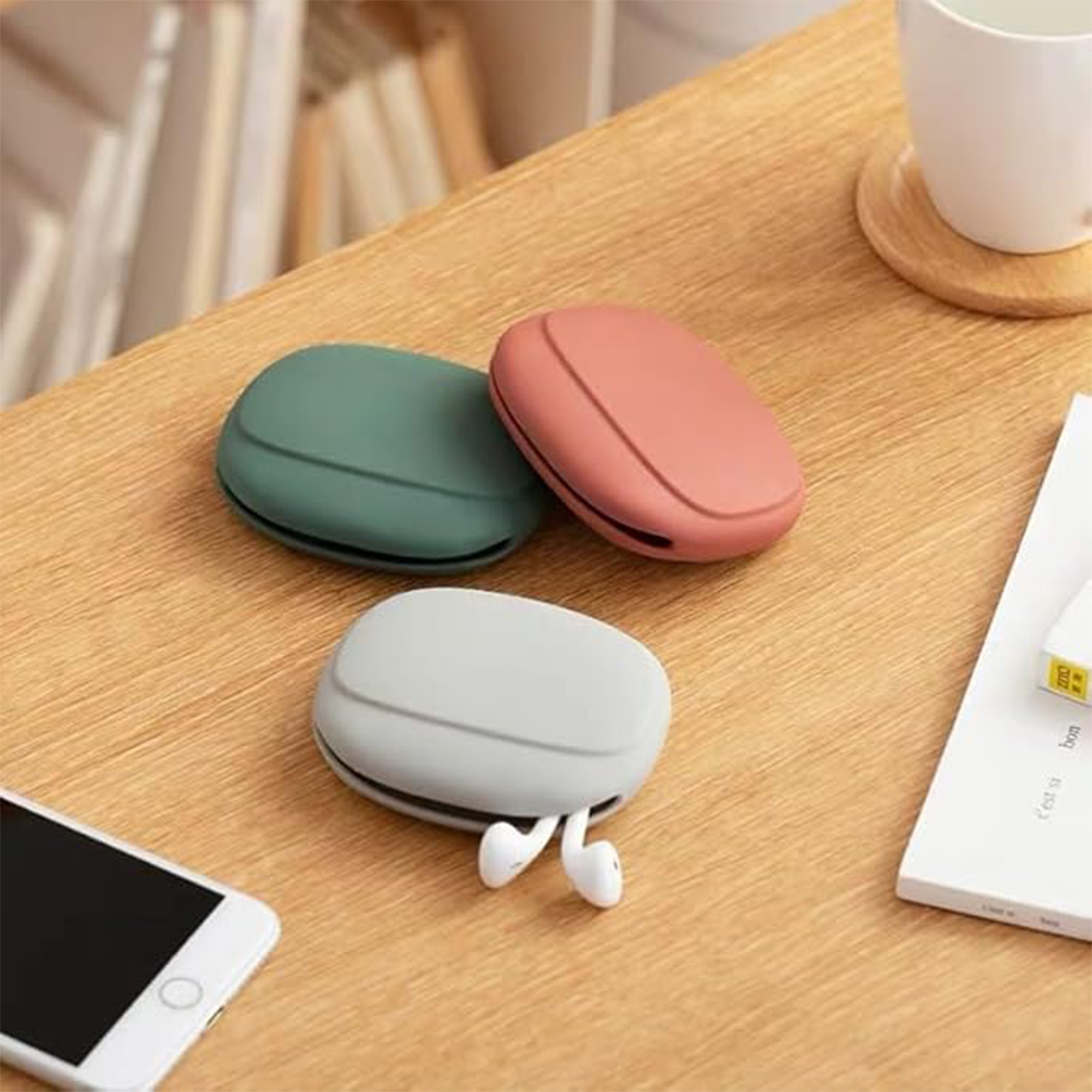 Silicon cable storage pouch