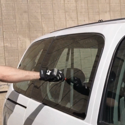 Car safety experts recommend the window breaker 
