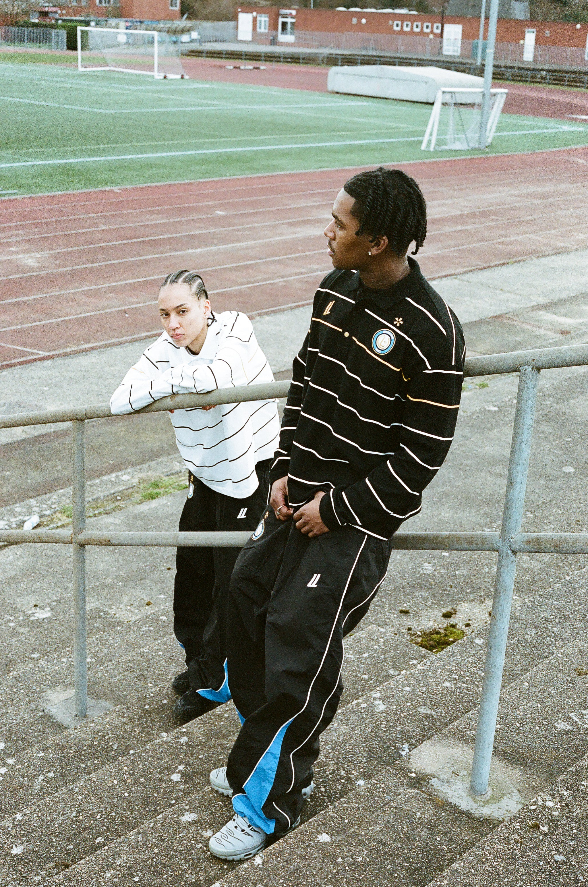 inter longsleeve polo (black)