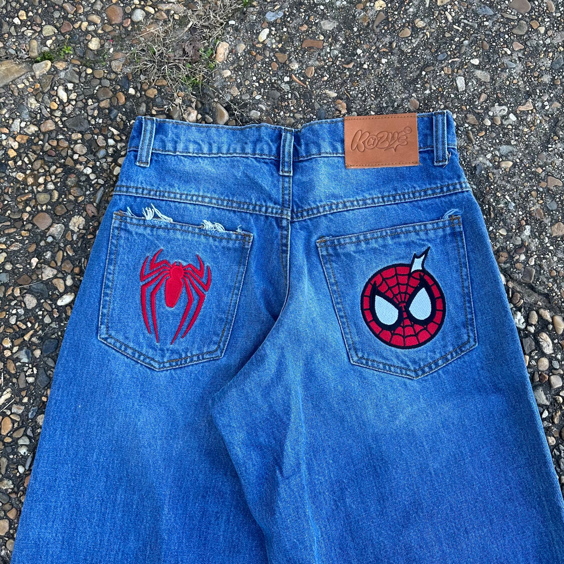 "SPIDEY SOCIETY" WASH BAGGY DENIM JEANS