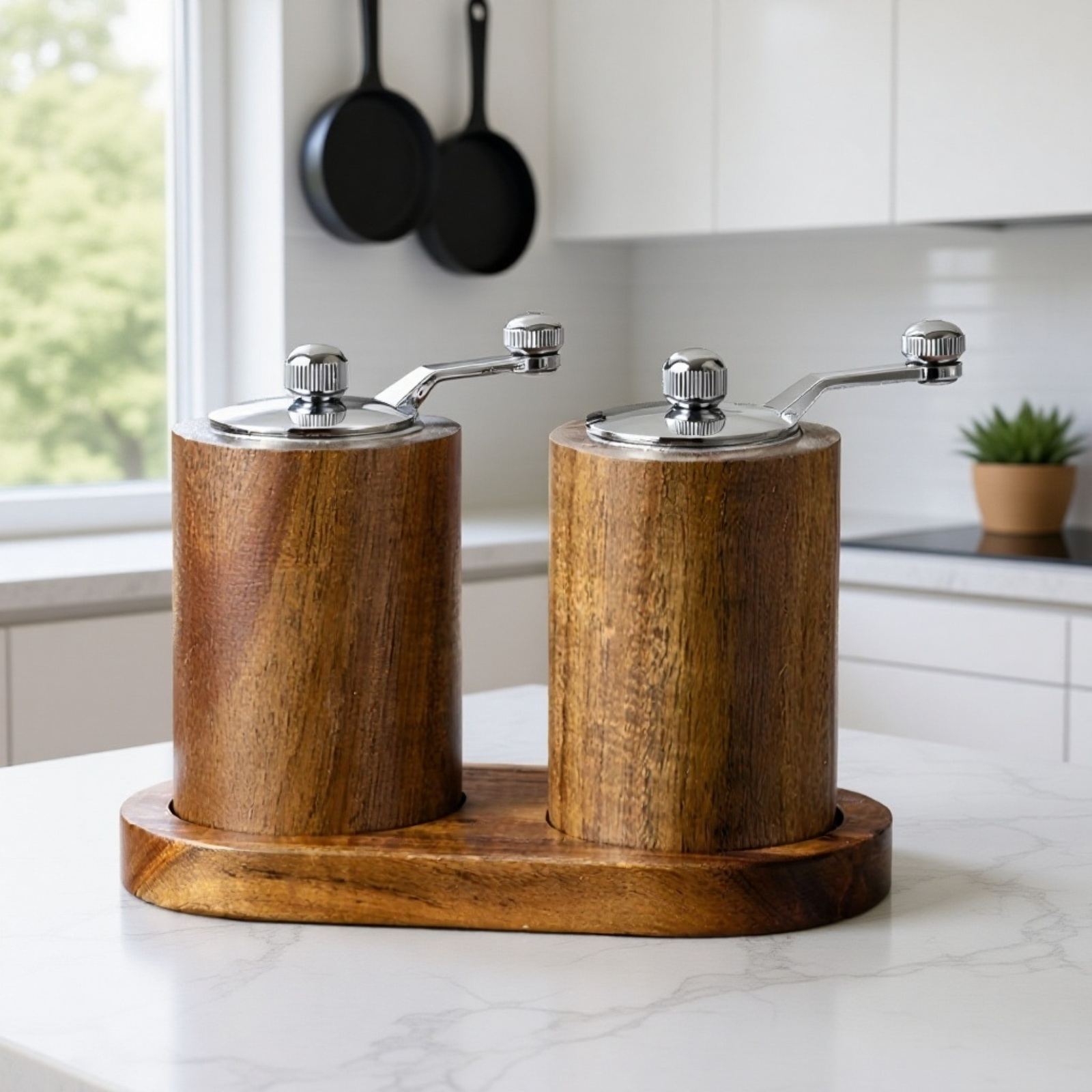 Sockel für Pfeffermühle als Geschenkidee für Kochfans