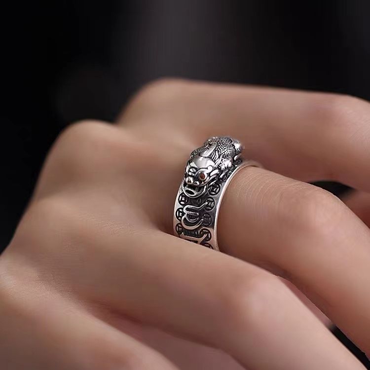 Six-character mantra vintage heart sutra pixiu ring
