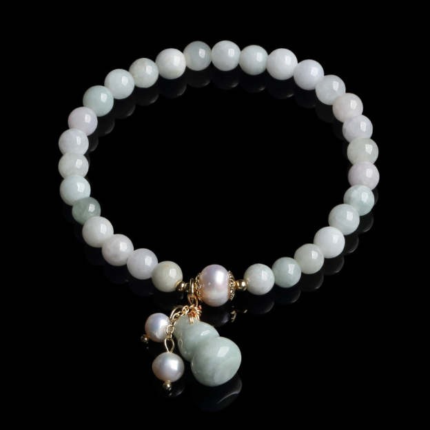 Light Green Jade Wu Lou Amulet Bracelet